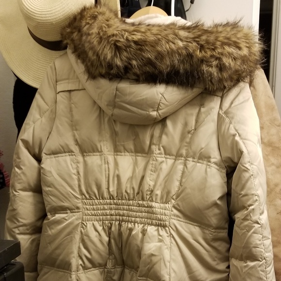 Coat - Picture 2 of 3